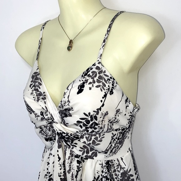 Elegant Maxi Dress White and Black Maxi Dress NWOT Sz Medium - Picture 2 of 7